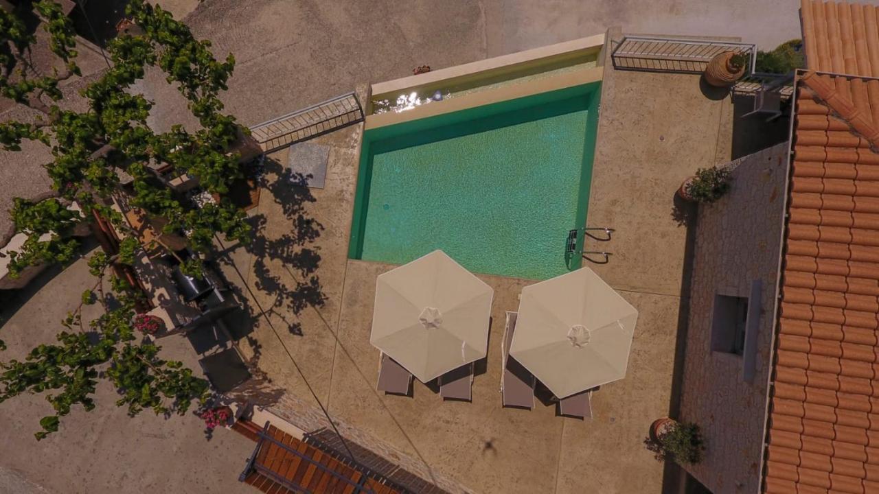 Panoutsis Villa - Sivros Lefkada Eksteriør billede