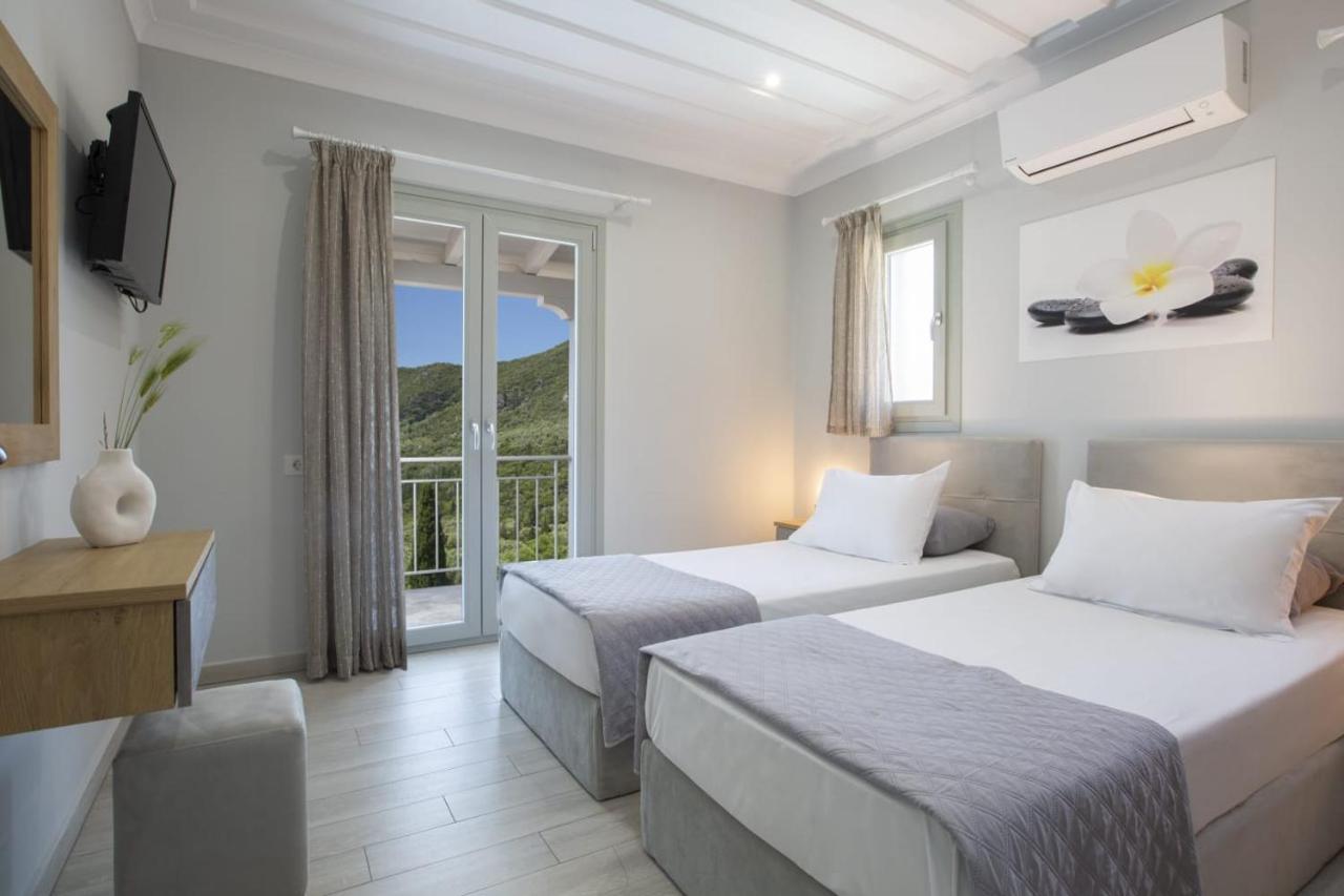 Panoutsis Villa - Sivros Lefkada Eksteriør billede
